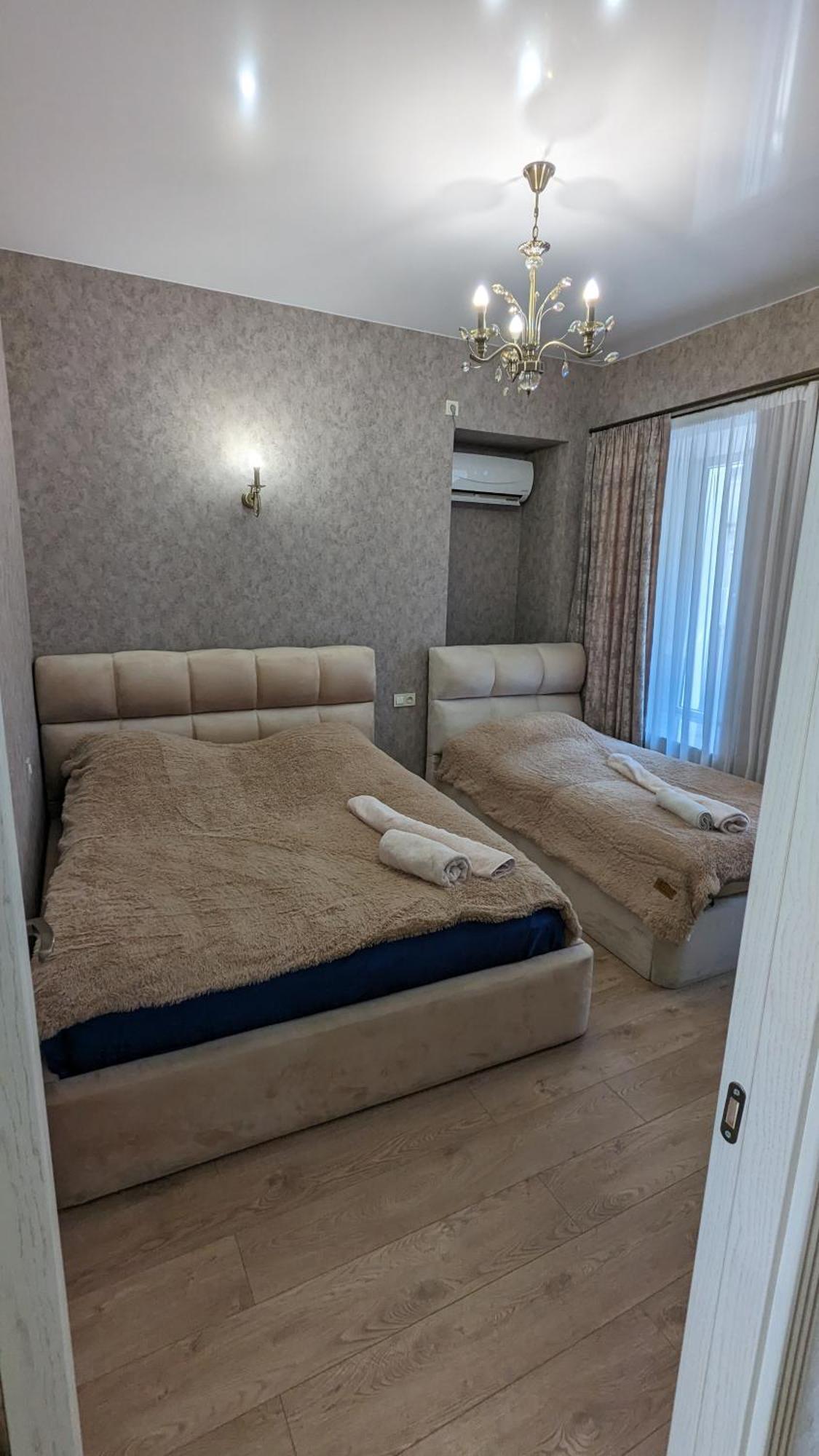 Lela Apartments Tbilisi Esterno foto